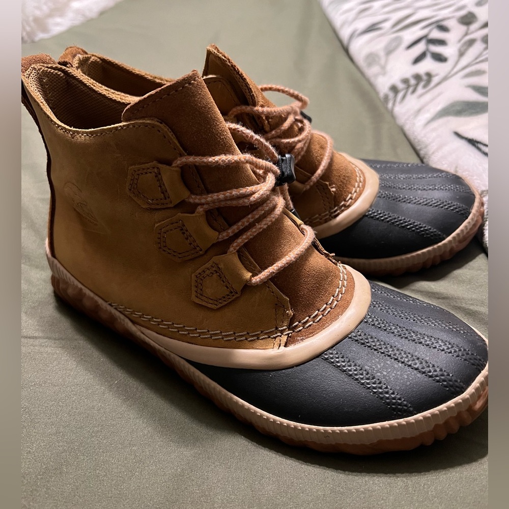 Sorel rain boots